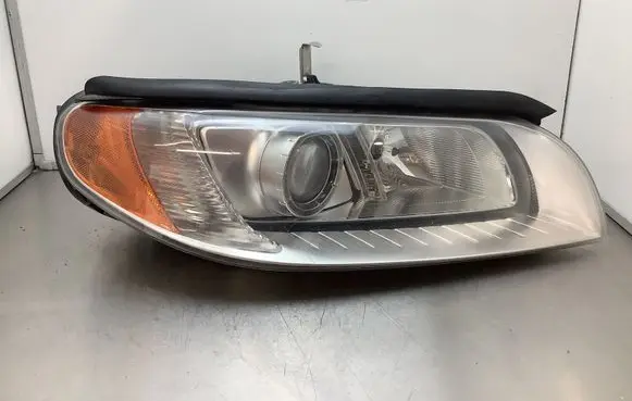 Volvo V70 Headlight/headlamp 31214348 6333200001