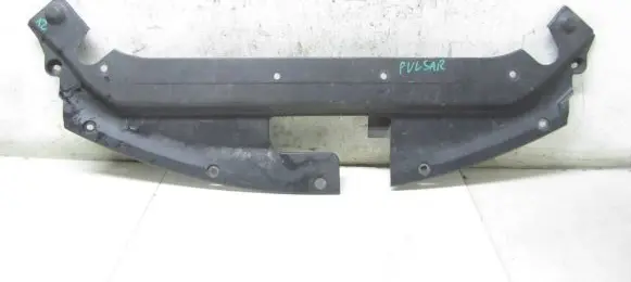 Nissan Pulsar Engine bonnet/hood lock trim molding 