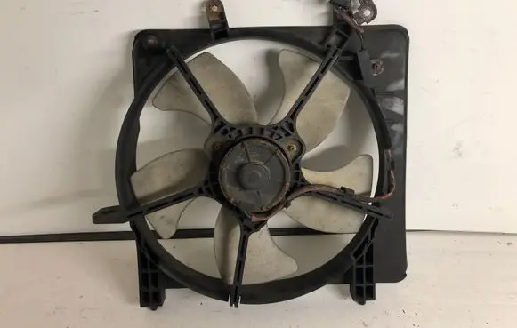 Honda Jazz Radiator cooling fan shroud