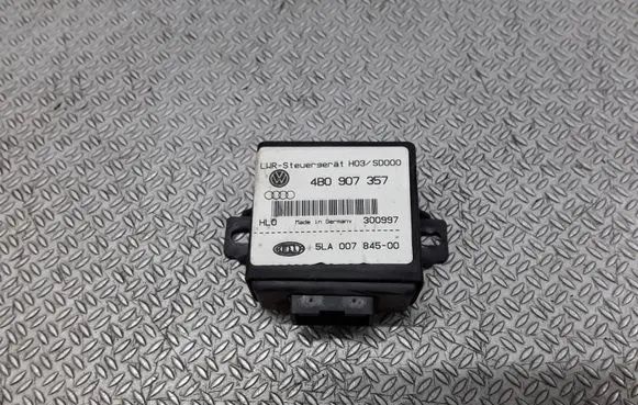 Audi A8 S8 D2 4D Light module LCM 4B0907357