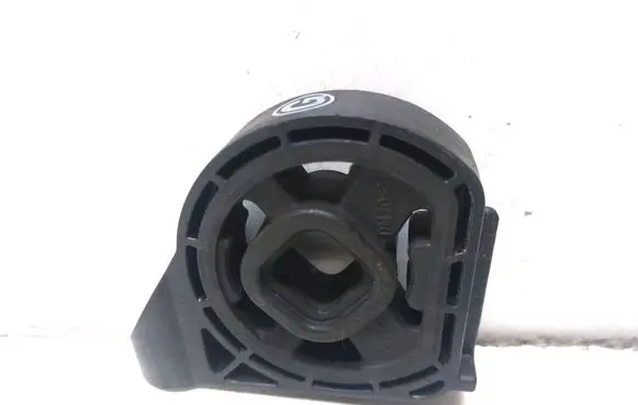 Hyundai Kona I Radiator mount bracket 