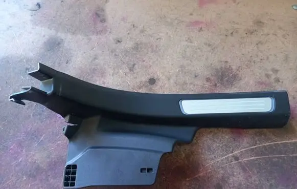Volvo S90, V90 Rear sill trim cover 31377618 A048601