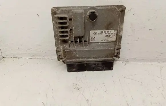 Skoda Roomster (5J) Engine control unit/module 03P906021F 28281678 03P906021H
