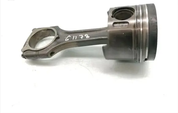 Mercedes-Benz Sprinter W901 W902 W903 W904 Piston with connecting rod 
