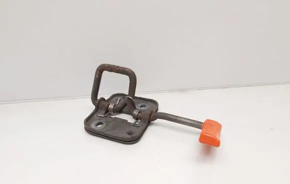 Engine bonnet (hood) release handle
