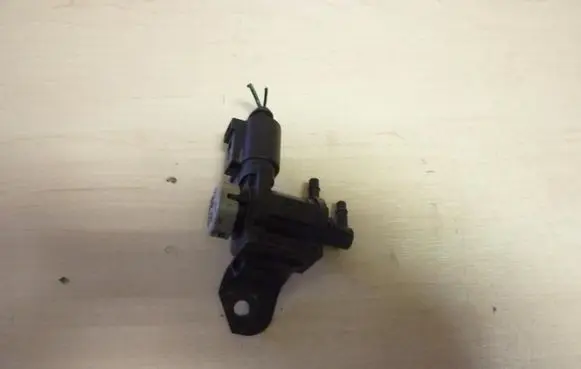 Audi A3 S3 8V Turbo solenoid valve 1K0906283A S007
