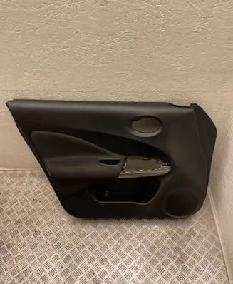 Nissan Juke I F15 Front door card panel trim 809011kb0a