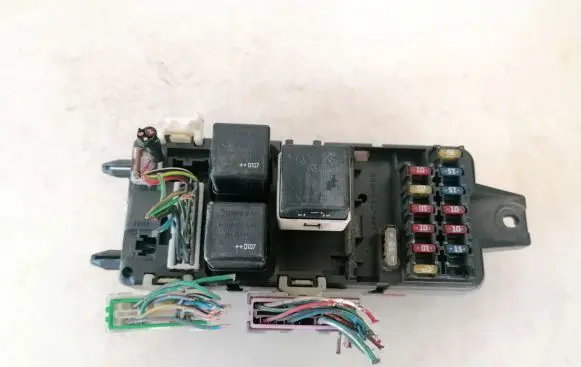 Mitsubishi Space Star Fuse box set mb953355