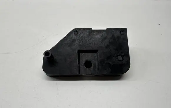 Ford Mustang V Front bumper mounting bracket DR338C391AD DR338C391 5053432