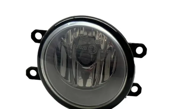 Toyota Avensis T250 Front fog light 812100D040 89204022