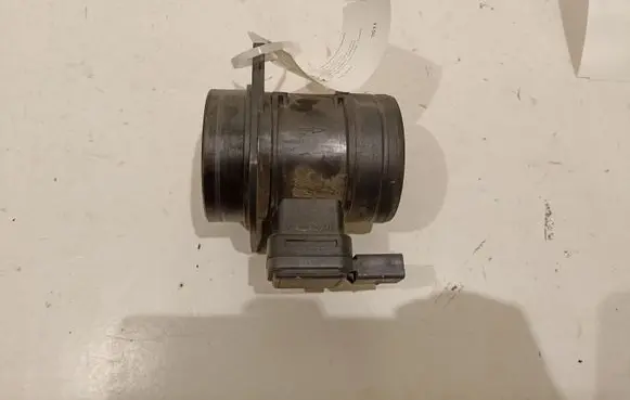 Volkswagen Jetta VI Mass air flow meter 03L906461