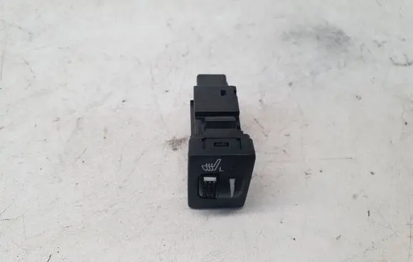 Toyota Avensis T270 Seat heating switch 453484