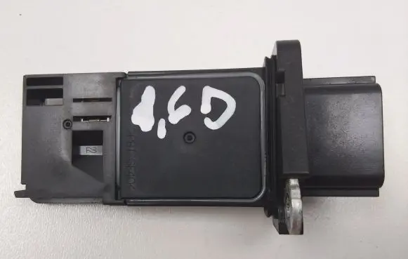 Nissan Juke I F15 Mass air flow meter 226807S00B