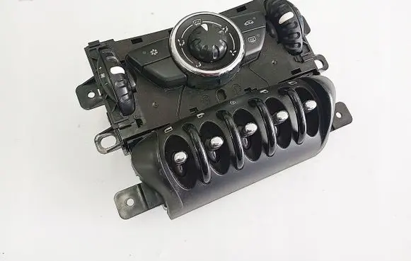 Mini Cooper Countryman R60 Climate control unit E1060548