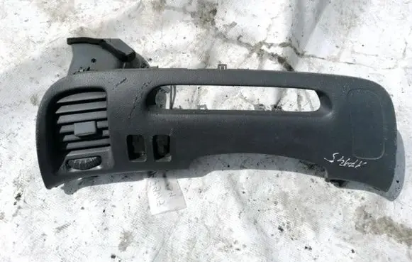 Toyota Previa (XR30, XR40) II Dash center air vent grill 5541028210 5541028220
