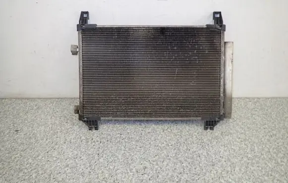Toyota Yaris A/C cooling radiator (condenser)
