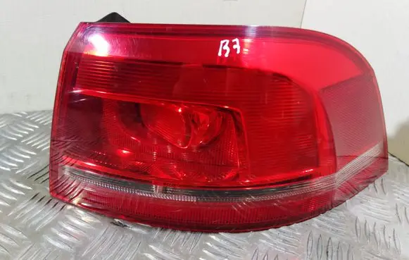 Volkswagen PASSAT B7 Rear/tail lights 3AF945096C