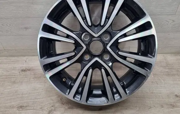 Mitsubishi Space Star R15 alloy rim 