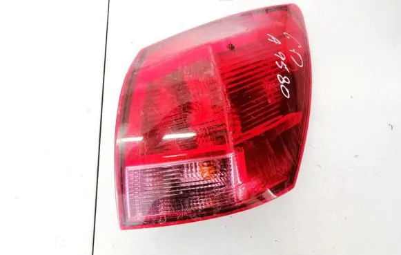 Nissan Qashqai Rear/tail lights 89070312