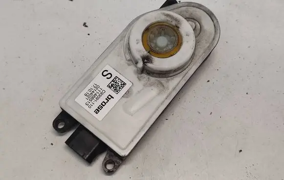 BMW 5 G30 G31 G38 Radiator active air flap actuator 111466513