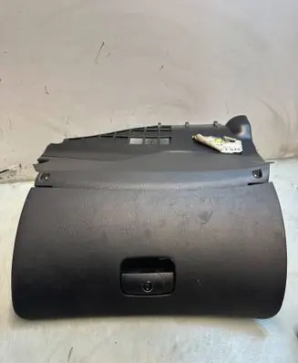 Volkswagen PASSAT B5.5 Glove box 3B1857101
