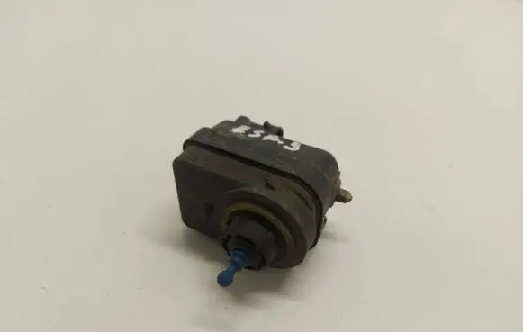 Renault Espace III Headlight level adjustment motor 