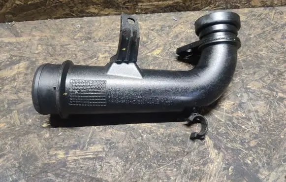 Citroen C6 Turbo air intake inlet pipe/hose 9651937080