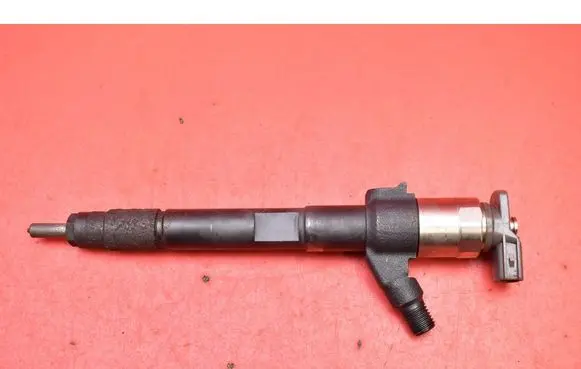 Fuel injector