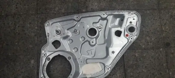 Fiat Stilo Rear window lifting mechanism without motor