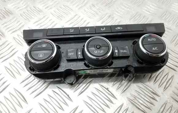 Skoda Octavia Mk3 (5E) Climate control unit 5E0907044