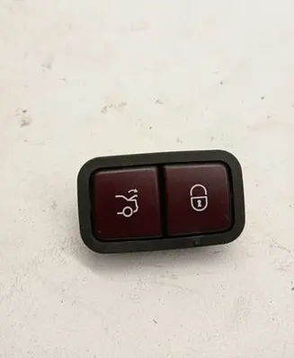 Mercedes-Benz C W205 Tailgate/boot open switch button 2208211479