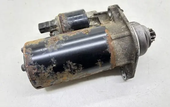 Volkswagen Polo Starter motor