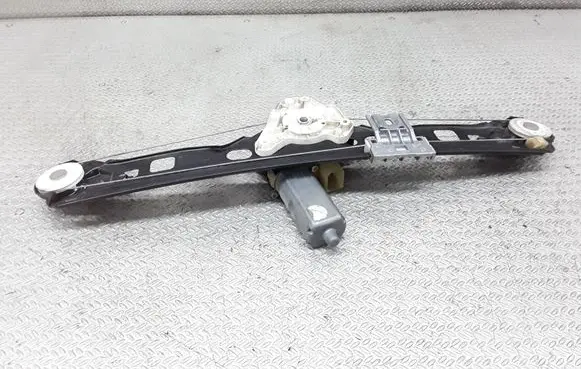 Mercedes-Benz C W203 Rear door window regulator with motor 104047XXX