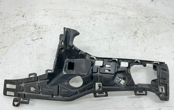Volvo S90, V90 Front bumper mounting bracket 31383237