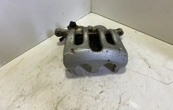 Peugeot 607 Front brake caliper