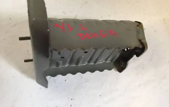 Toyota Yaris Front bumper shock/impact absorber STREFA