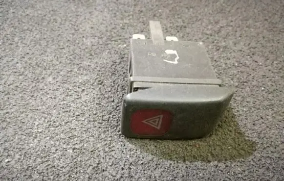Volkswagen Golf II Hazard light switch 191953235