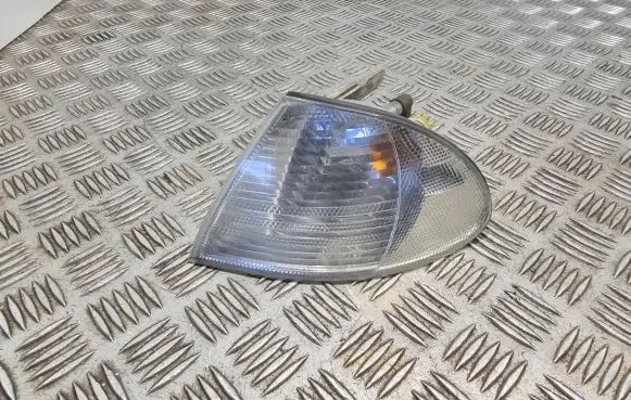 BMW 3 E46 Front indicator light 1315106140