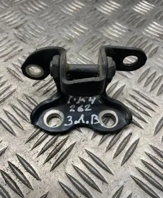 Toyota RAV 4 (XA30) Rear door upper hinge