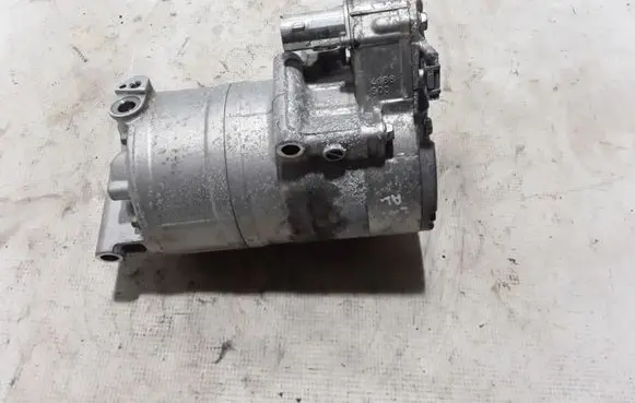 Mercedes-Benz GLE W167 Air conditioning (A/C) compressor (pump) A00083003204