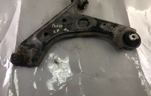 Fiat Punto Evo Front lower control arm/wishbone