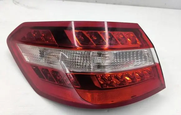 Mercedes-Benz E W212 Rear/tail lights A2129066601