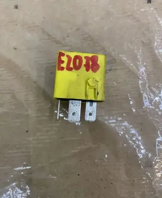 Mercedes-Benz C W203 Other relay A0025421419 E2078
