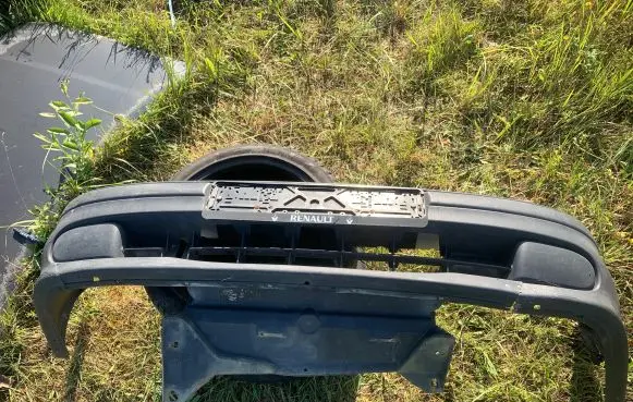 Renault Megane I Front bumper 7700834257