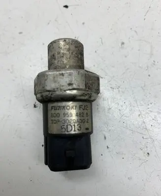 Air conditioning (A/C) pressure sensor