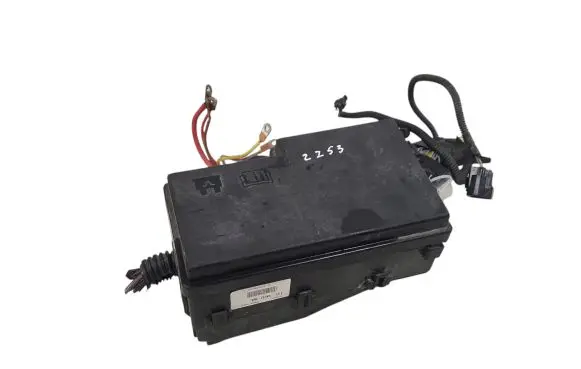 Ford Focus Fuse module F1FT14K733 AV6T14A142AB