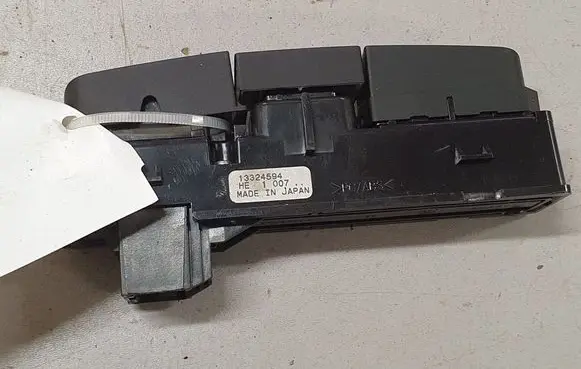 Opel Insignia A Hazard light switch 13324594