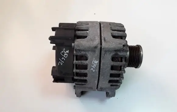 Audi A4 S4 B8 8K Generator/alternator 04L903017A