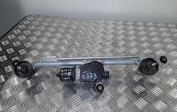 Nissan Qashqai Front wiper linkage 