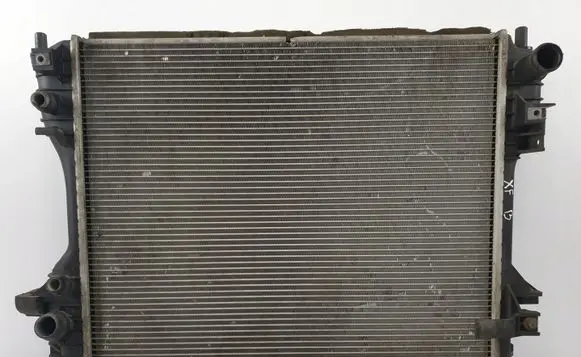Jaguar XF X250 Coolant radiator